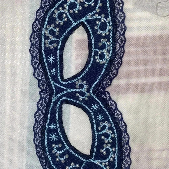 Hand made embroidery.  Masks 🎭 - Picture 3 of 10